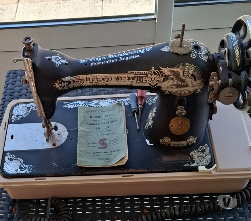 Collection Vendée Brem sur Mer - 85470 - Photos Vivastreet MACHINE A COUDRE SINGER 1925 FABRICAYION ANGLAISE