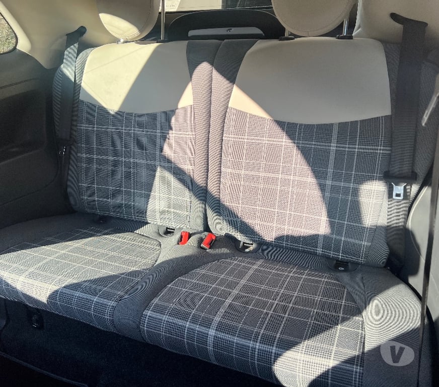 Voiture d'occasion Haute-Savoie Les Gets - 74260 - Photos Vivastreet FIAT 500C LOUNGE 69 CH