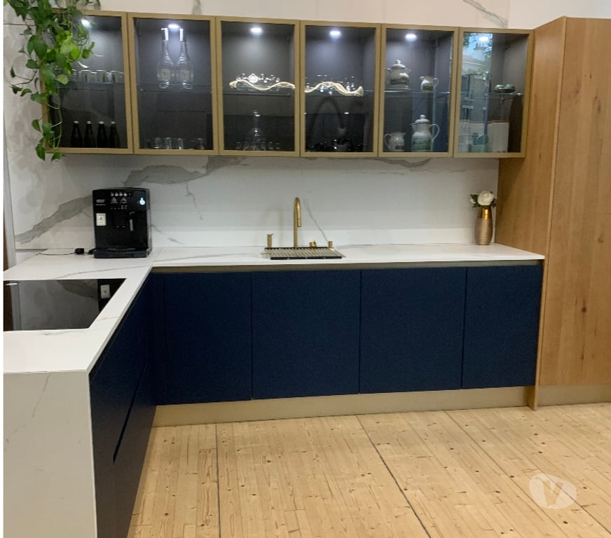 Ameublement & art de la table Hauts-de-Seine Issy les Moulineaux - 92130 - Photos Vivastreet Cuisine complète haut de gamme, Siemens, Novy, Céramique