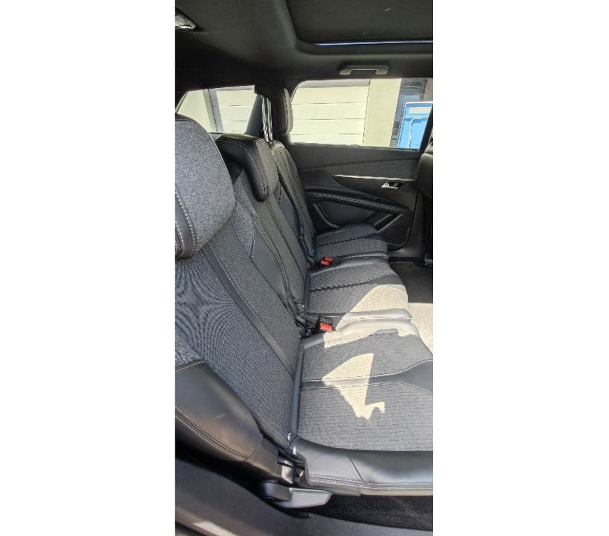 Voiture d'occasion Bas-Rhin Oberschaeffolsheim - 67203 - Photos Vivastreet 5008 GT LINE 1.2 PURETECH 130