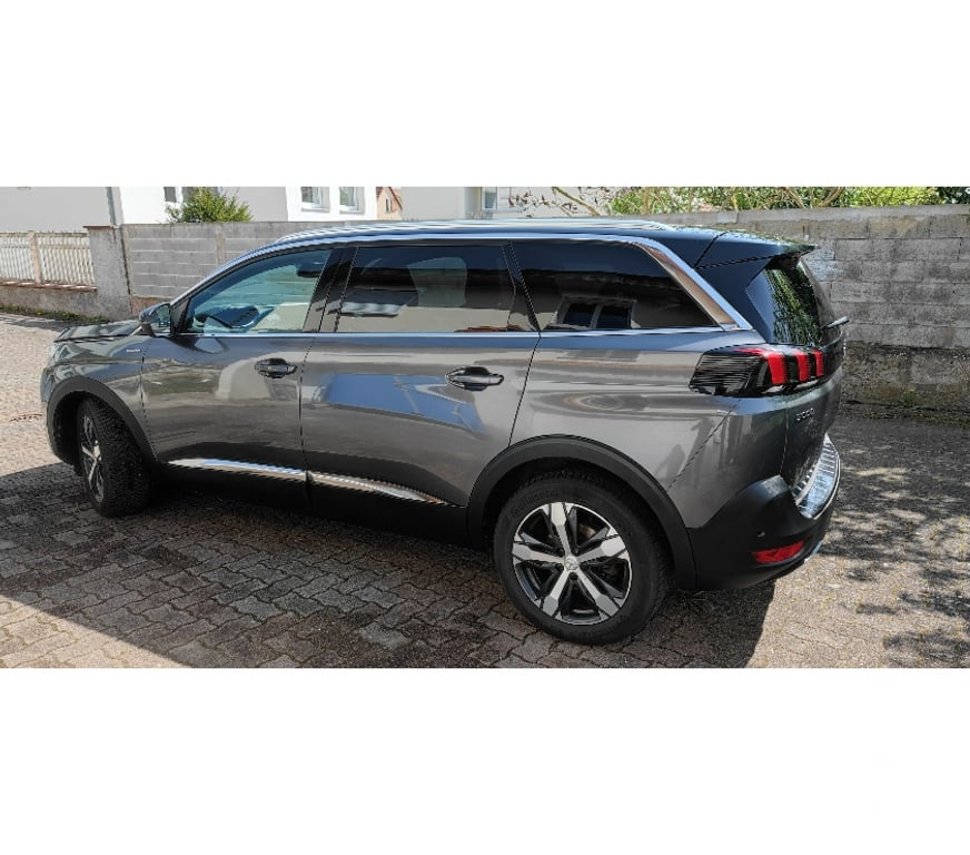 Voiture d'occasion Bas-Rhin Oberschaeffolsheim - 67203 - Photos Vivastreet 5008 GT LINE 1.2 PURETECH 130