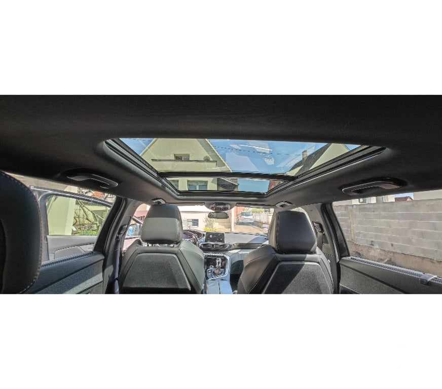 Voiture d'occasion Bas-Rhin Oberschaeffolsheim - 67203 - Photos Vivastreet 5008 GT LINE 1.2 PURETECH 130