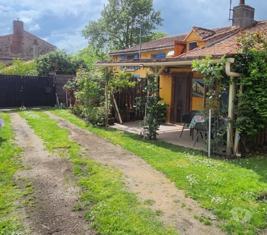 Vente Maison Deux-Sèvres Adilly - 79200 - Photos Vivastreet Adorable maison atypique au calme