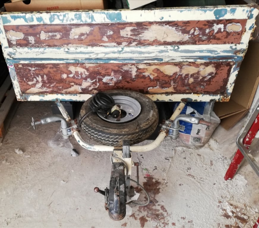 Pièces et services auto Vaucluse Apt - 84400 - Photos Vivastreet Particulier loue ou vend remorque bagagère (750 kg max.)