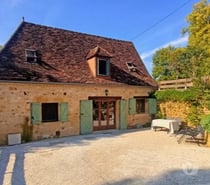 Charmante maison de village du Quercy, prête à vivre.