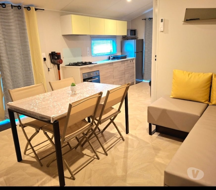 location saisonniere Pyrénées-Orientales Argeles sur Mer - 66700 - Photos Vivastreet Mobilhomme neuf et très bien équipé