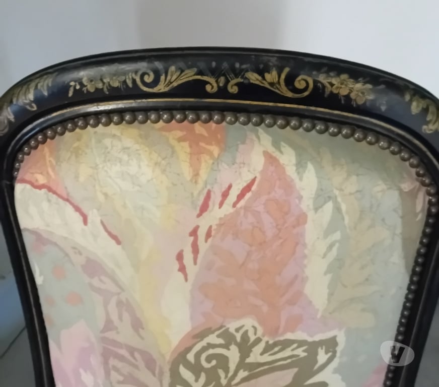 Ameublement & art de la table Vaucluse Le Thor - 84250 - Photos Vivastreet Fauteuil et chaises d'époque second empire