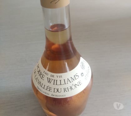Vins & gastronomie Vienne Isère - Photos Vivastreet bouteille eau de vie de poire
