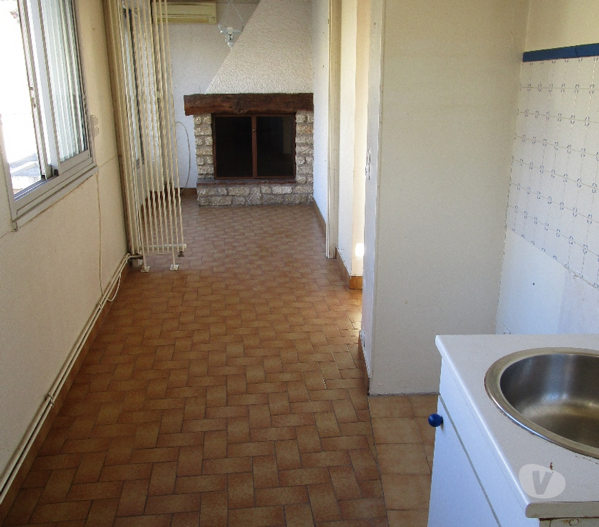 Vente Maison Hérault Abeilhan - 34290 - Photos Vivastreet Maison de village avec local commercial et fort potentiel