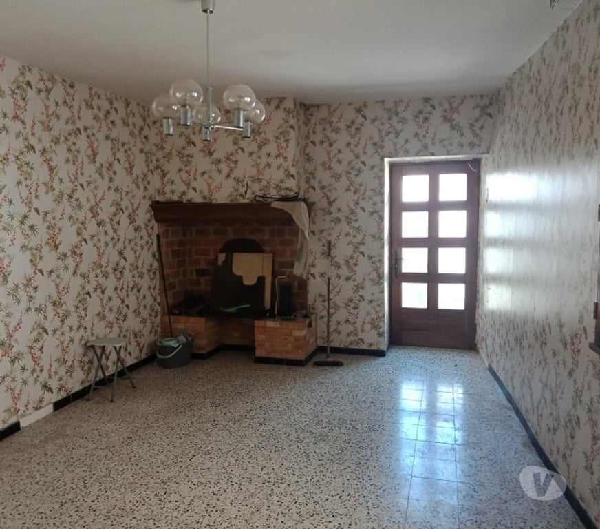 Vente Maison Gard Collorgues - 30190 - Photos Vivastreet Maison ancienne totalement à rénover de 120 M2