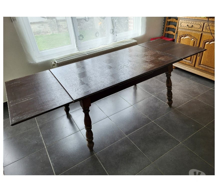 Ameublement & art de la table Pas-de-Calais Vimy - 62580 - Photos Vivastreet Table de salle à manger + 6 chaises – bois massif