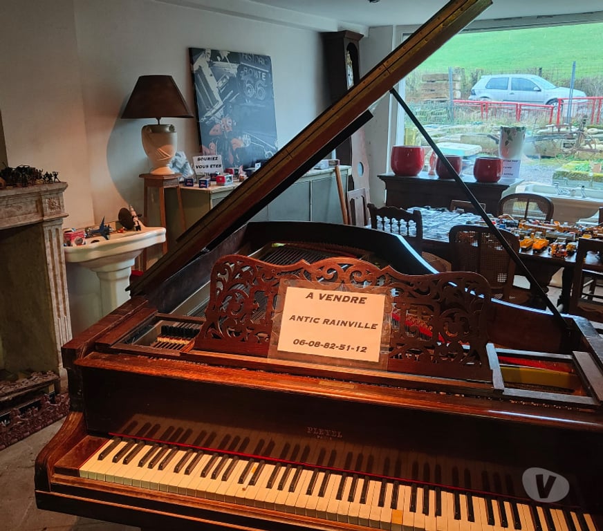 Instruments de musique Vosges Rainville - 88170 - Photos Vivastreet Quart de queue Pleyel