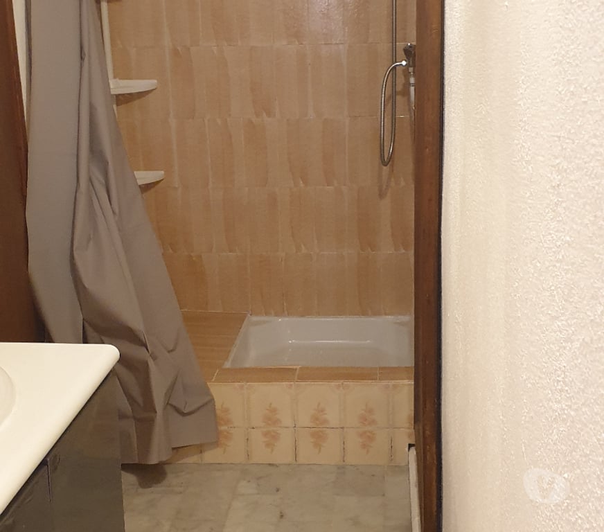 location saisonniere Var La Seyne sur Mer - 83500 - Photos Vivastreet T2 BAS DE VILLA AVEC PISCINE