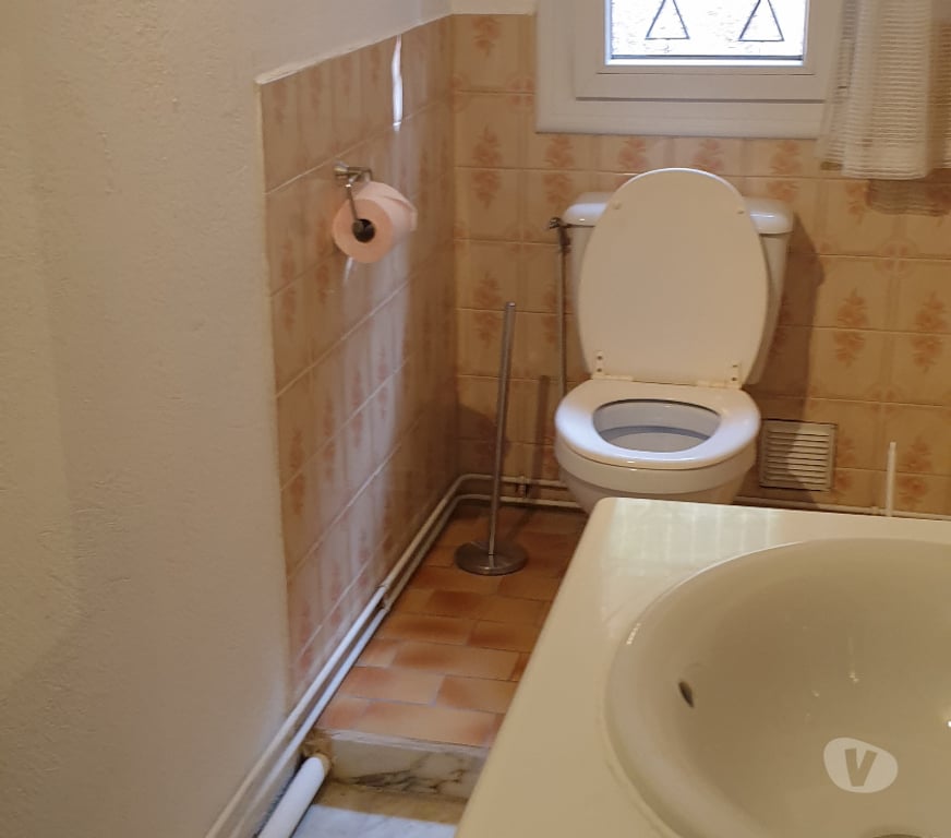 location saisonniere Var La Seyne sur Mer - 83500 - Photos Vivastreet T2 BAS DE VILLA AVEC PISCINE