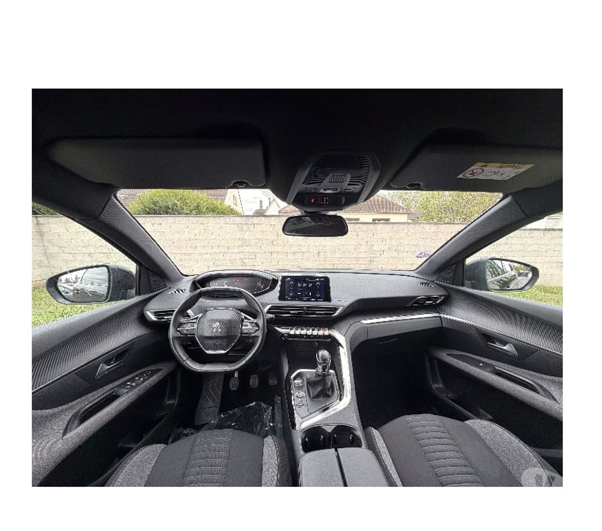 Voiture d'occasion Oise Nogent sur Oise - 60180 - Photos Vivastreet PEUGEOT 5008 ACTIVE PACK ESSENCE 130CH 7 PLACES AN 2023