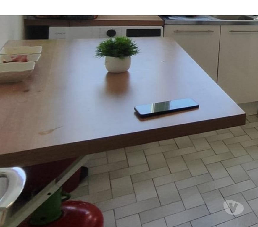 Ameublement & art de la table Maine-et-Loire Cholet - 49300 - Photos Vivastreet Plan travail avec des bras pliants