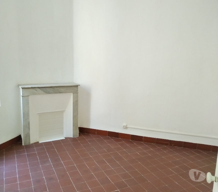 Appartements à vendre Bouches-du-Rhône Aubagne - 13400 - Photos Vivastreet T2 Aubagne 36 M2 viager libre