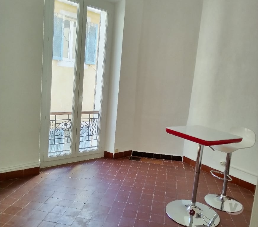 Appartements à vendre Bouches-du-Rhône Aubagne - 13400 - Photos Vivastreet T2 Aubagne 36 M2 viager libre