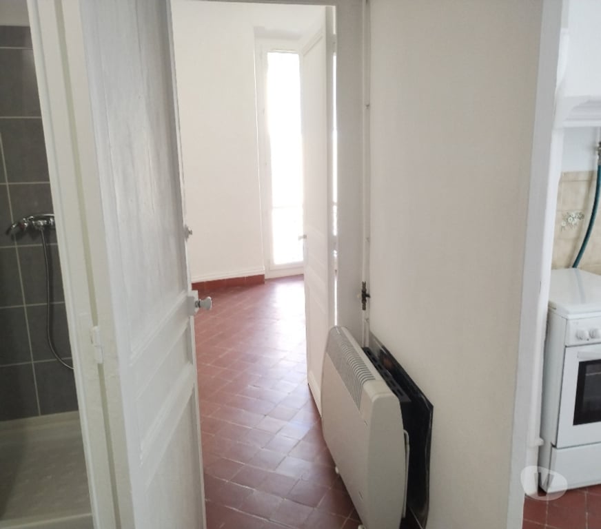 Appartements à vendre Bouches-du-Rhône Aubagne - 13400 - Photos Vivastreet T2 Aubagne 36 M2 viager libre