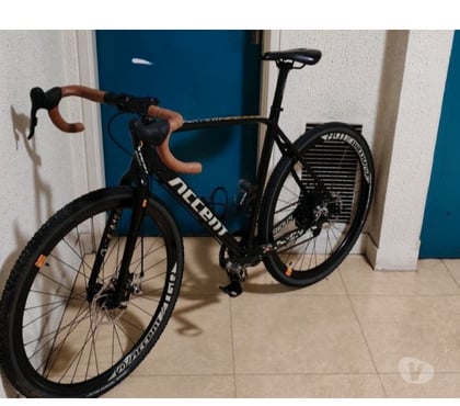 Matériel de sport Arcueil Val-de-Marne - Photos Vivastreet Vélo gravel à vendre