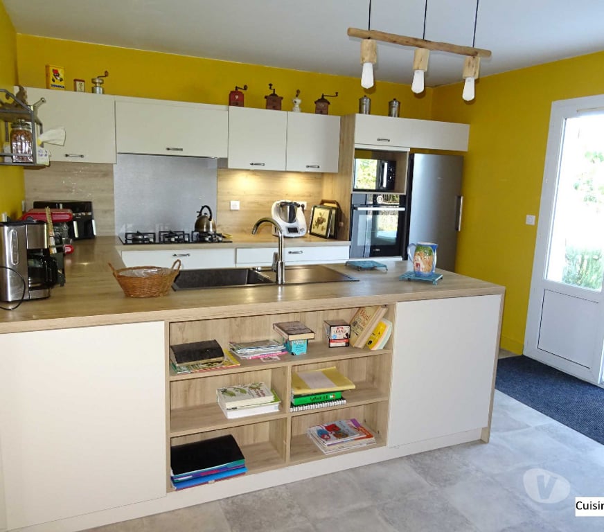 Vente Maison Charente-Maritime Surgeres - 17700 - Photos Vivastreet Grande maison charentaise