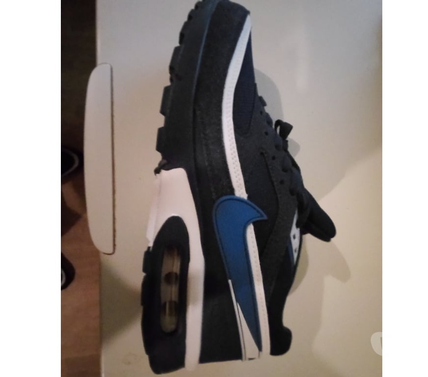Chaussures Pas-de-Calais Henin Beaumont - 62110 - Photos Vivastreet Nike air max neuf