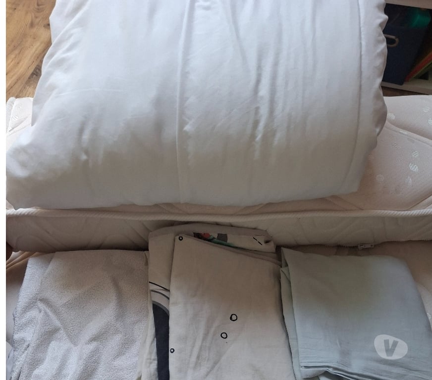 Ameublement & art de la table Maine-et-Loire Chavagnes - 49380 - Photos Vivastreet Lit matelas sommier