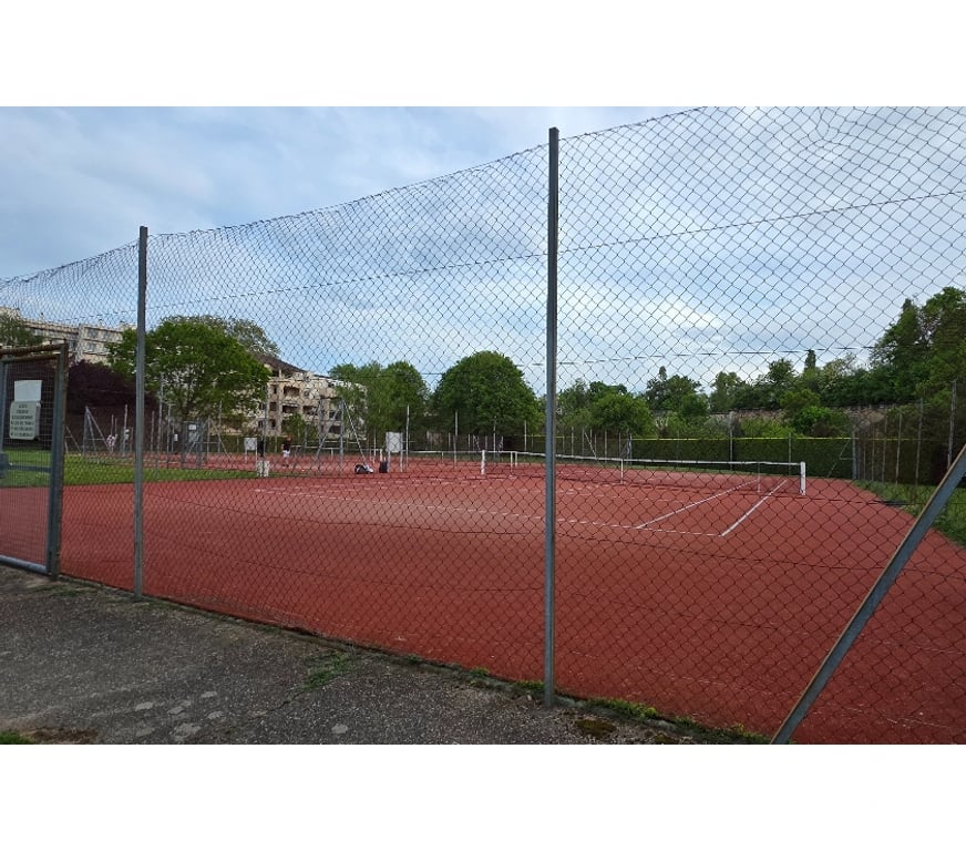 Appartements à vendre Rhône Ste Foy les Lyon - 69110 - Photos Vivastreet T2 lumineux avec grand balcon Résidence calme et arborée