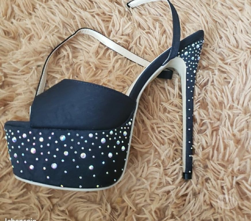 Chaussures Bas-Rhin Haguenau - Photos Vivastreet Sandales à talons