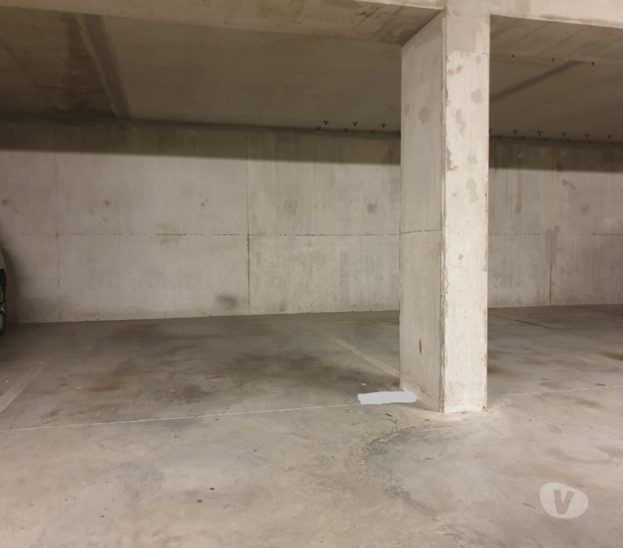 Parkings - Garages Bas-Rhin Schiltigheim - 67300 - Photos Vivastreet Particulier loue Parking privé souterrain sécurisé 13m2