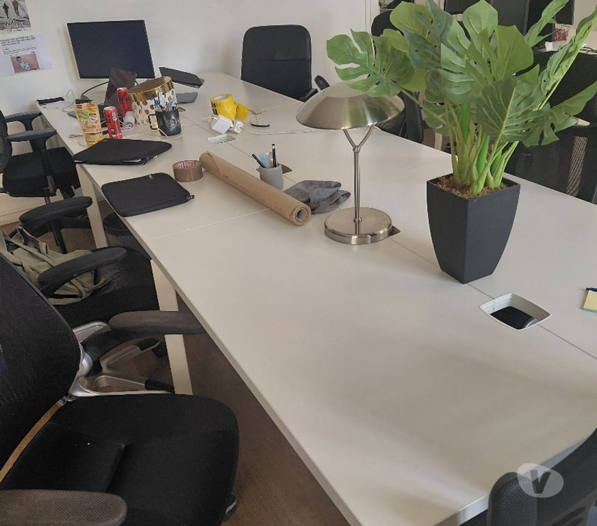 Ameublement & art de la table Alpes-Maritimes Nice - Photos Vivastreet Vends un lot de 50 bureaux