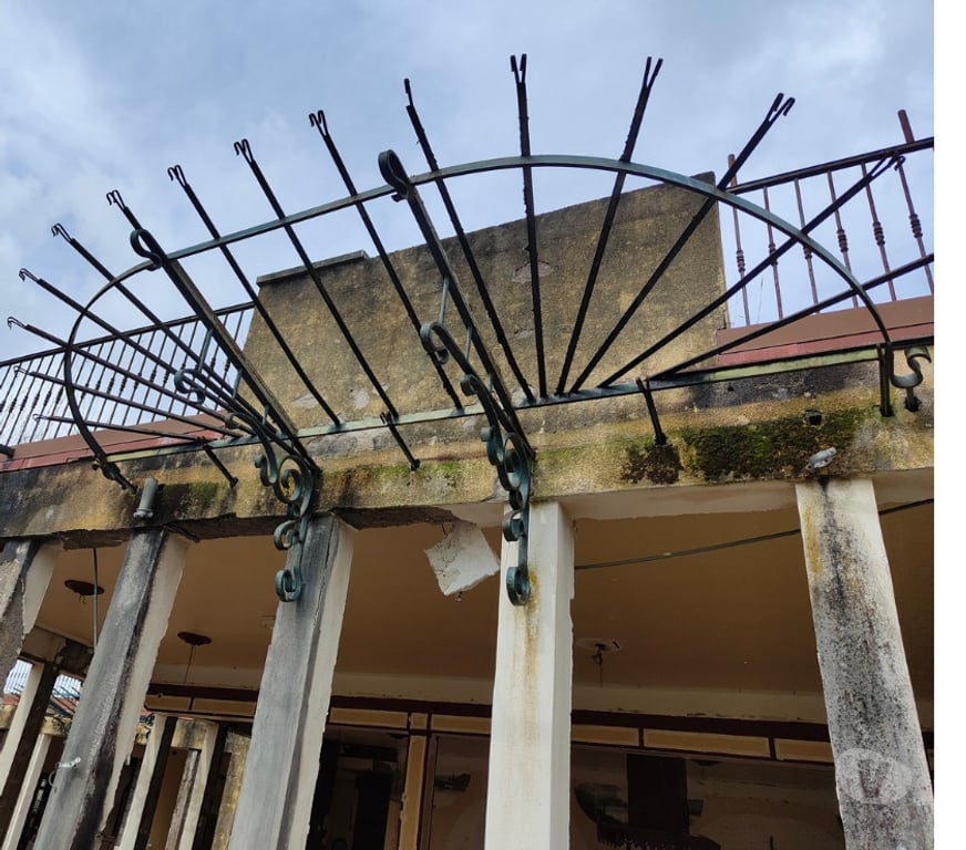 Décoration - art Vosges Rainville - 88170 - Photos Vivastreet Marquise en fer forgée