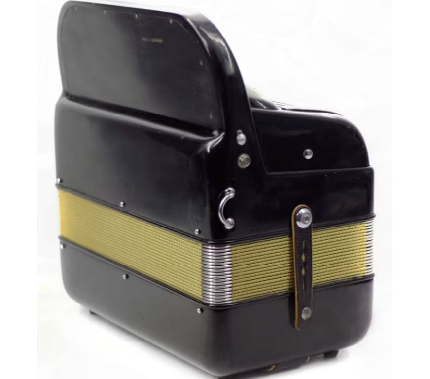 Instruments de musique Bas-Rhin Mommenheim - 67670 - Photos Vivastreet Hohner MORINO ouverture 5s-accordéon diatonique