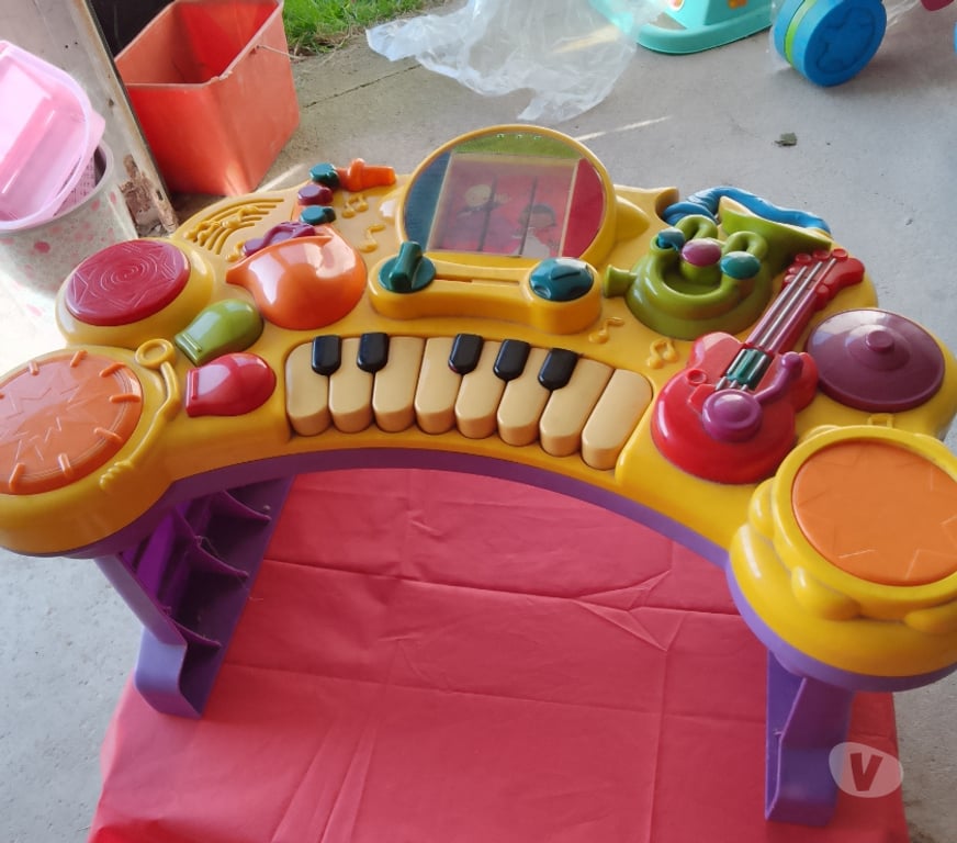 Equipements bébés Ille-et-Vilaine Vitre - 35500 - Photos Vivastreet A vendre poussette canne cosy transat landau transformable