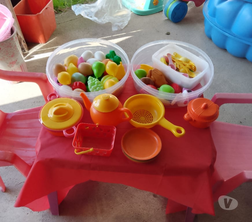 Jeux - Jouets Ille-et-Vilaine Vitre - 35500 - Photos Vivastreet Je vends plusieurs jouets de 0a6ans
