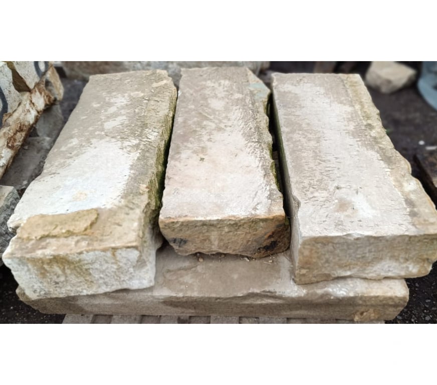  Vosges Rainville - 88170 - Photos Vivastreet Escalier en grès