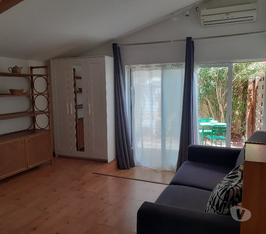 location saisonniere Vaucluse Entraigues sur la Sorgue - 84320 - Photos Vivastreet Près Avignon maisonette climatisée +jardinet calme