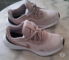 La Varenne St Hilaire - Val-de-Marne — Baskets NIKE pour femme 38.5