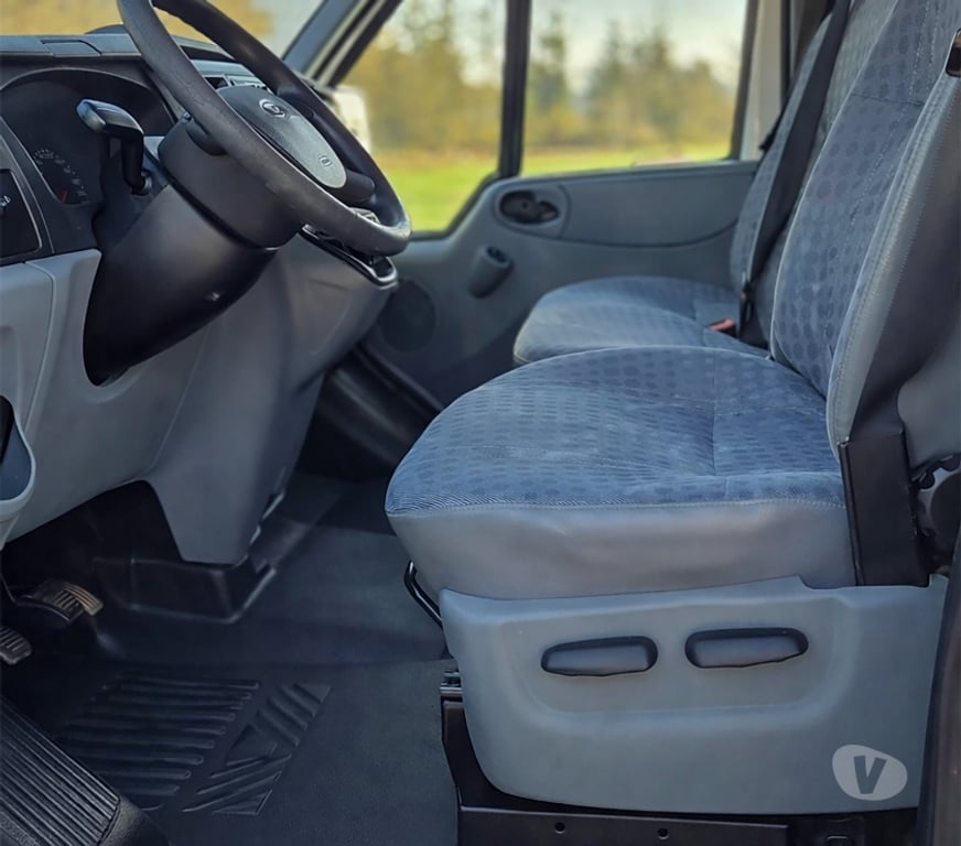 Véhicules commerciaux & utilitaires d'occasion Moselle Talange - 57525 - Photos Vivastreet 𝗙𝗼𝗿𝗱 𝗧. 𝟮.𝟮 𝗧𝗗𝗖𝗶