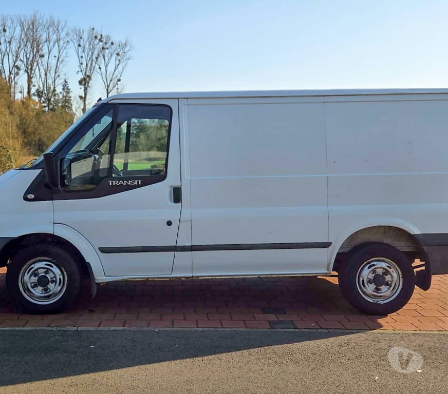 Véhicules commerciaux & utilitaires d'occasion Moselle Talange - 57525 - Photos Vivastreet 𝗙𝗼𝗿𝗱 𝗧. 𝟮.𝟮 𝗧𝗗𝗖𝗶