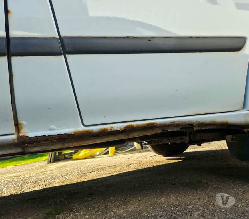 Véhicules commerciaux & utilitaires d'occasion Moselle Talange - 57525 - Photos Vivastreet 𝗙𝗼𝗿𝗱 𝗧. 𝟮.𝟮 𝗧𝗗𝗖𝗶