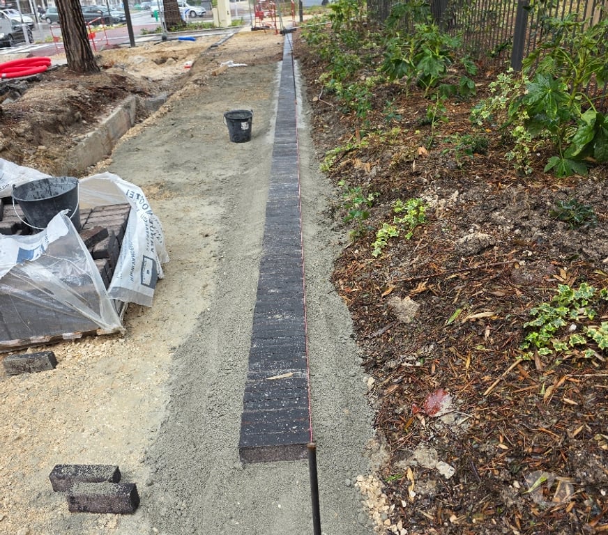 Artisans & dépannages Alpes-Maritimes Nice - Photos Vivastreet Services de maçonnerie terrassements