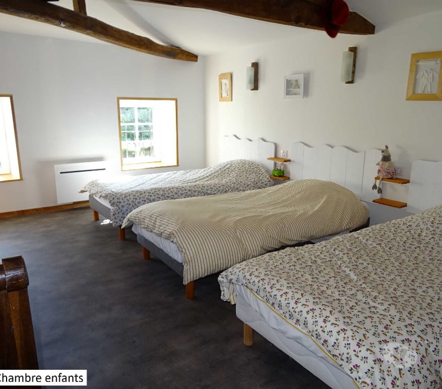 Vente Maison Charente-Maritime Tonnay Boutonne - 17380 - Photos Vivastreet Maison 295m2 entièrement rénovée