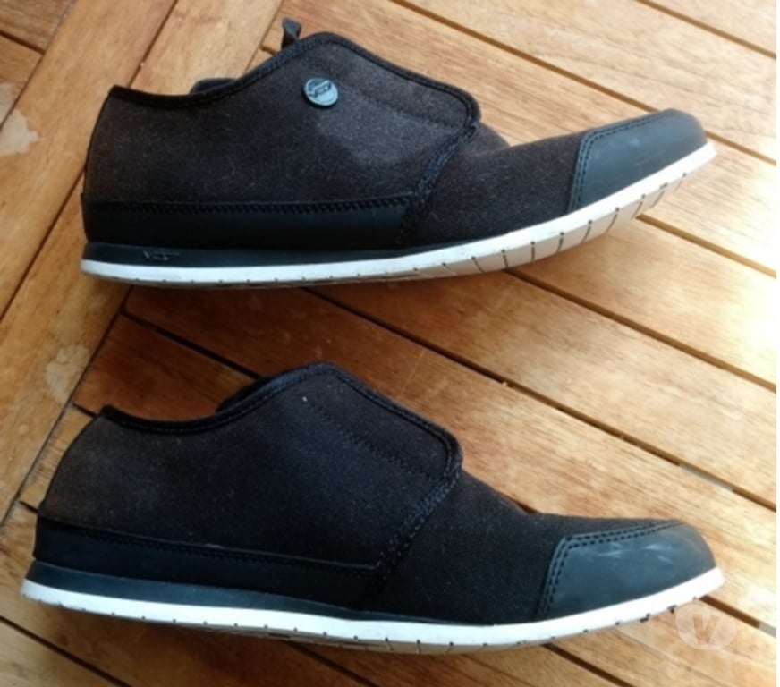 Chaussures Seine-Saint-Denis La Courneuve - 93120 - Photos Vivastreet Chaussures Habillées VD7