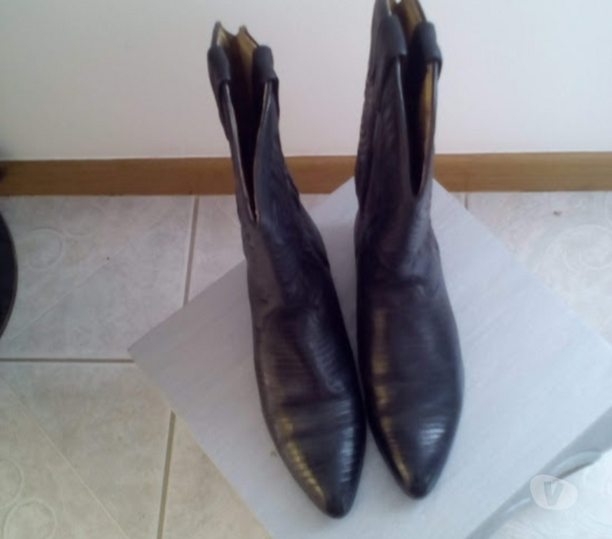 Chaussures Corse-du-Sud Porto Vecchio - 20137 - Photos Vivastreet Santiags Sancho