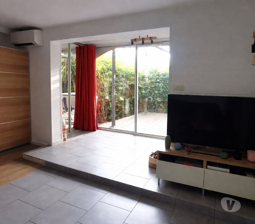 Appartements à vendre Var Toulon - Photos Vivastreet T2 lumineux et calme 41m2 avec jardin 30m2