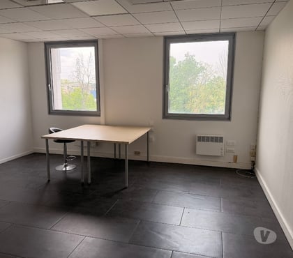 vente, location bureaux Dardilly Rhône - Photos Vivastreet Bureau lumineux à louer + 1 place de parking – Dardilly