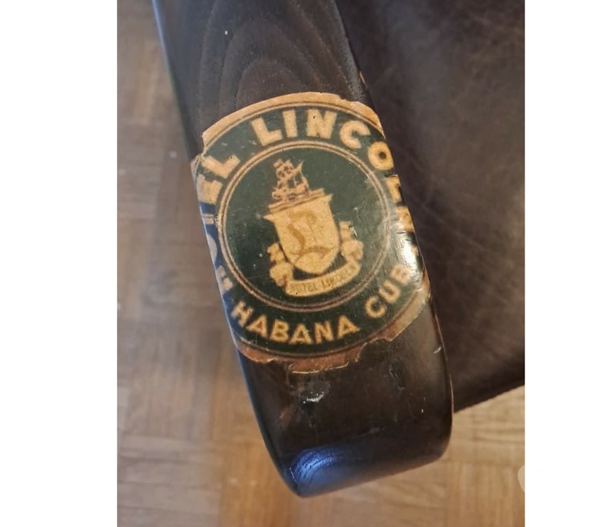 Ameublement & art de la table Val-de-Marne Maisons Alfort - 94700 - Photos Vivastreet Fauteuil rétro en teck et cuir Cocktail Scandinave