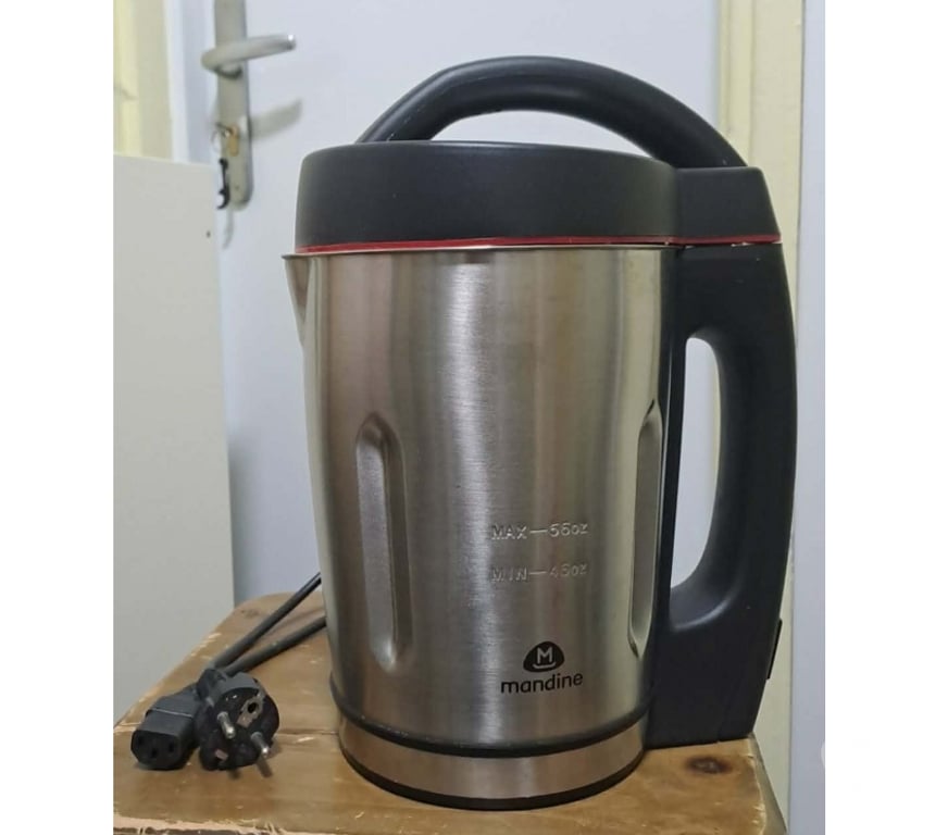 Electroménager occasion Val-de-Marne Maisons Alfort - 94700 - Photos Vivastreet Blender Chauffant Mandine 1,6L (Avec boîte d’origine)