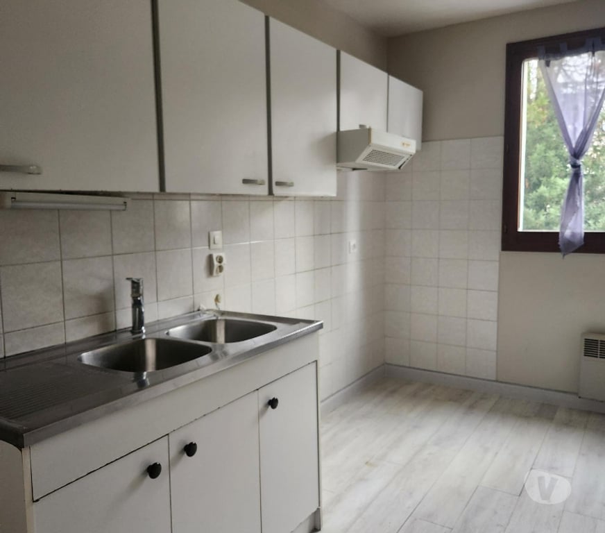 Appartements à vendre Haute-Savoie Annemasse - Photos Vivastreet Vente appartement T3 75m²